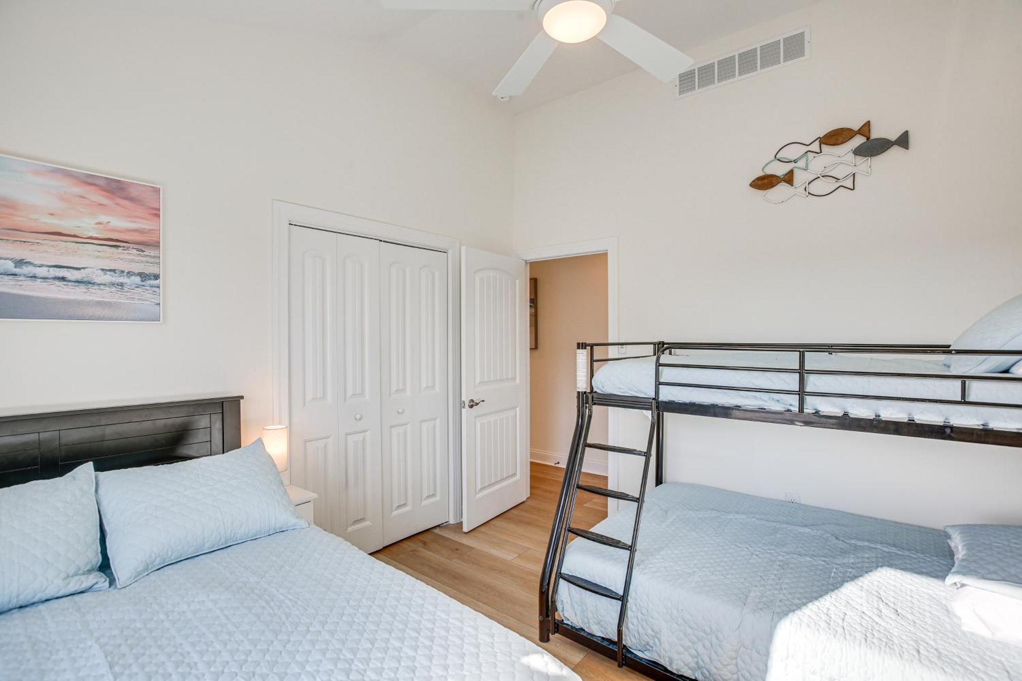 Spacious Wildwood Condo Walk To Beach! Bagian luar foto