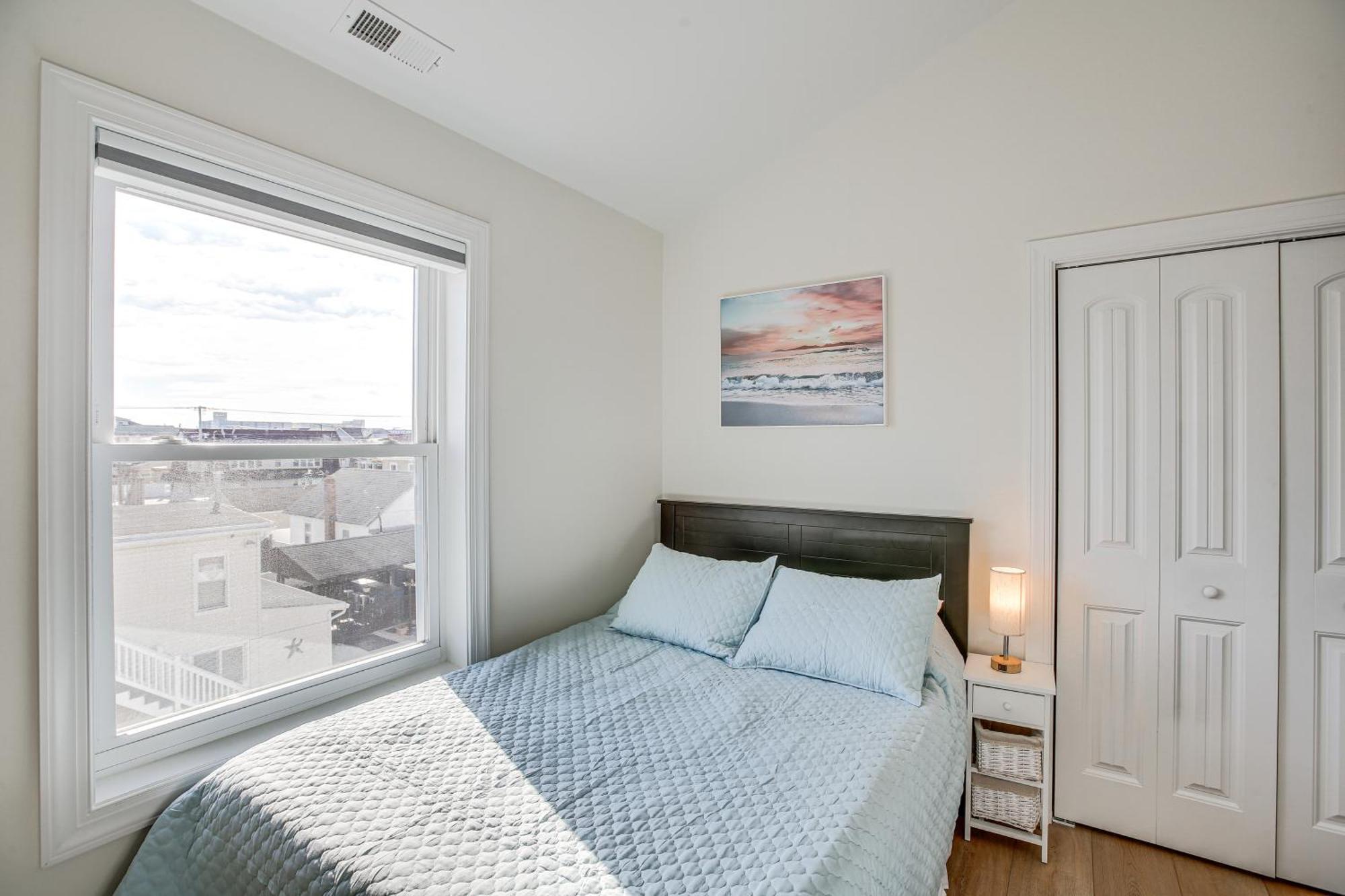 Spacious Wildwood Condo Walk To Beach! Bagian luar foto